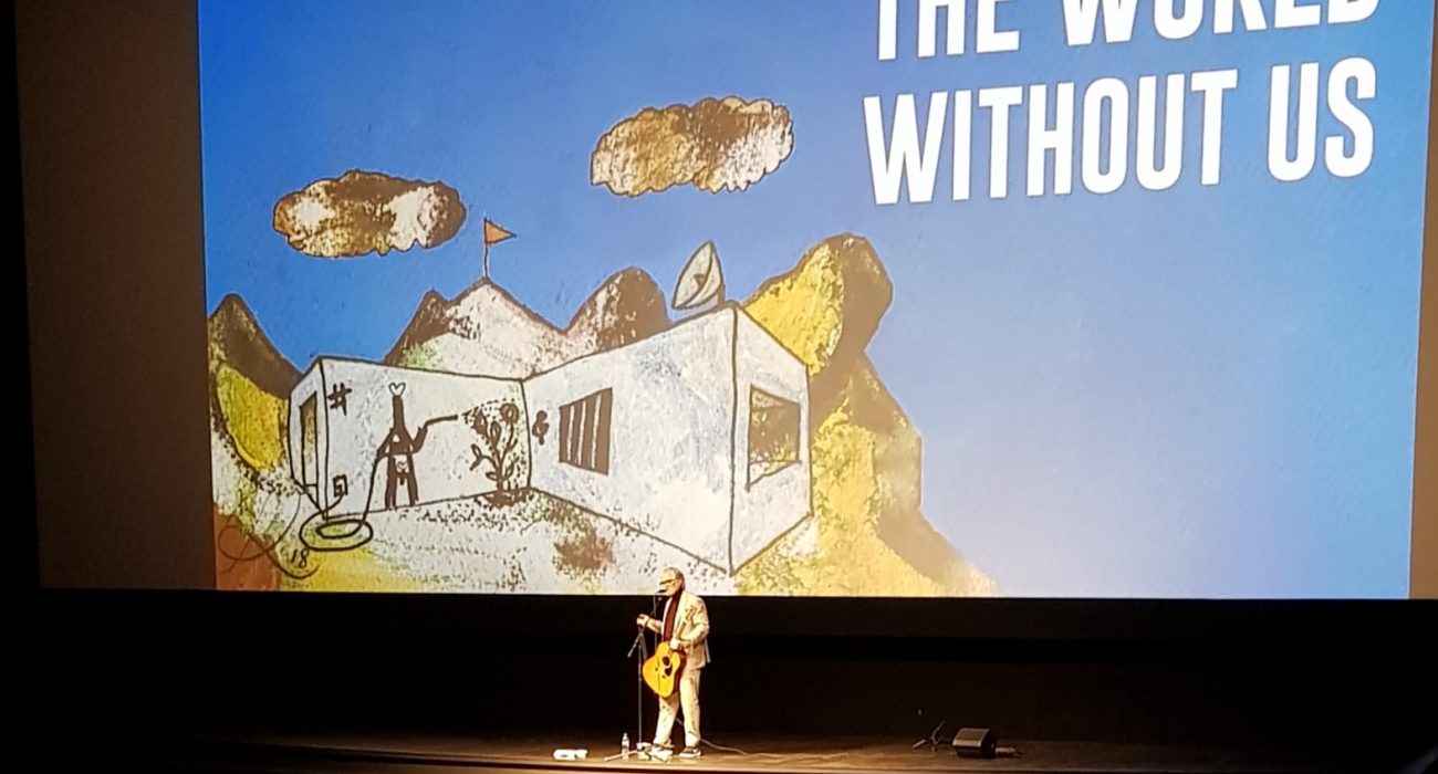 Artikel/anmeldelse af Gallapremieren på L.A.R.S.T. H.U.G. VEGA Koncert -filmen fra Side33.dk